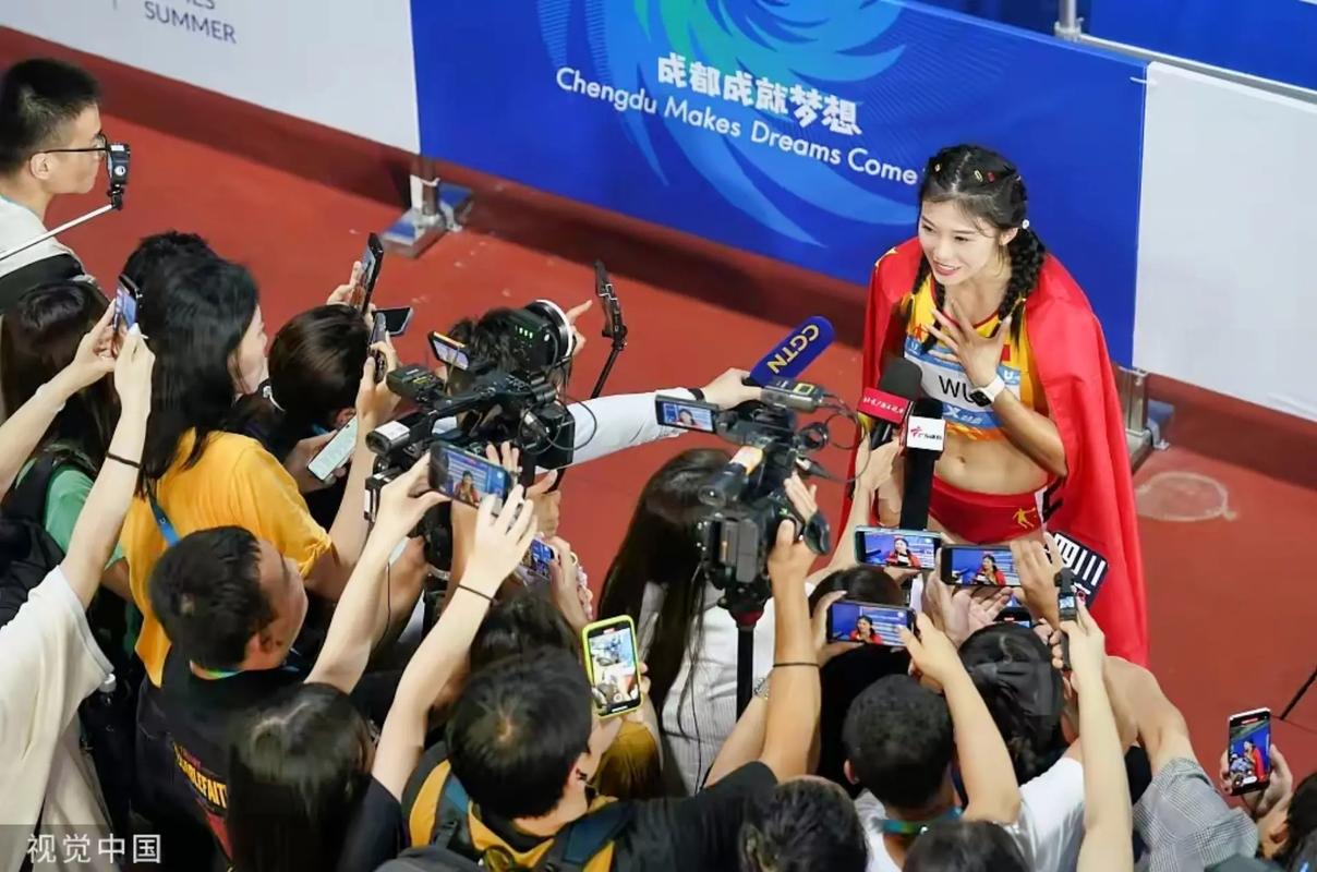 女子100米栏复活赛，吴艳妮出局